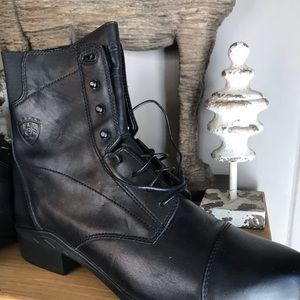 Ariat paddock boots & half chaps